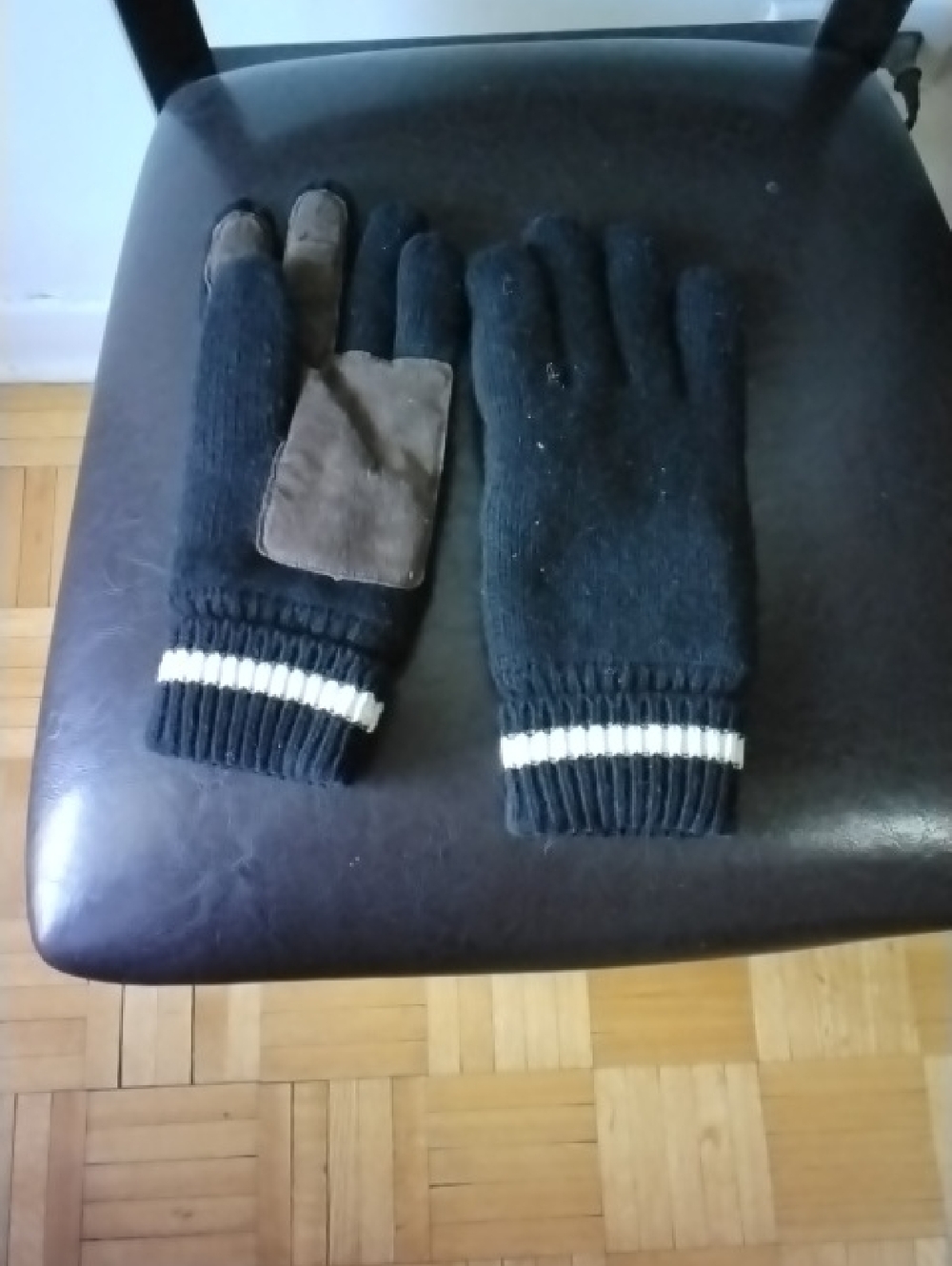 Men's Black Knit Gloves with Contrast Stripe and Suede Palm Patch